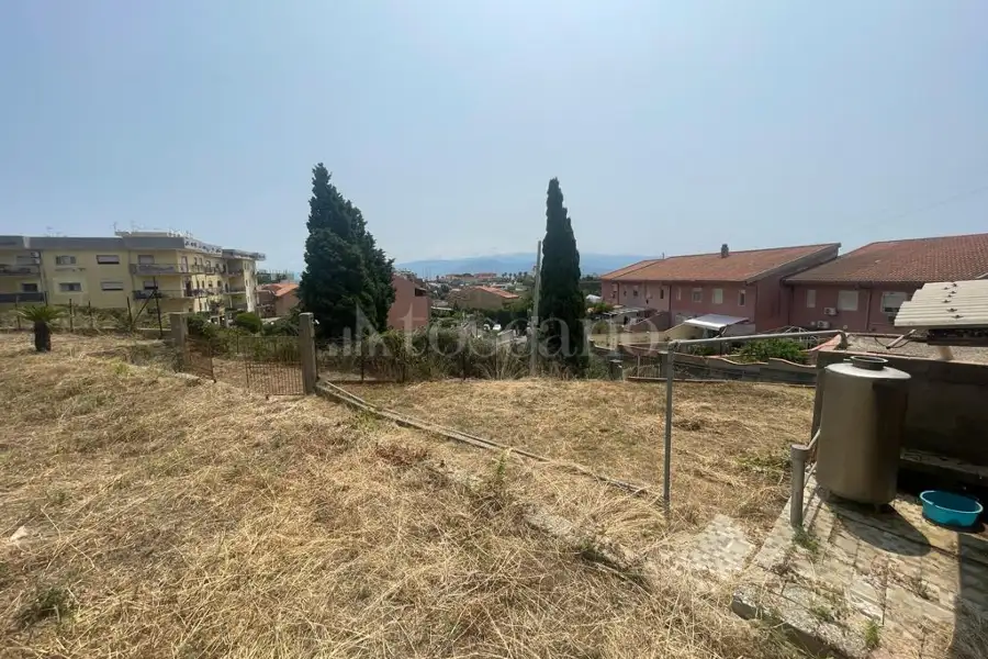 Agricolo in vendita di 820 mq a €18.000 (rif. 31/2026)
