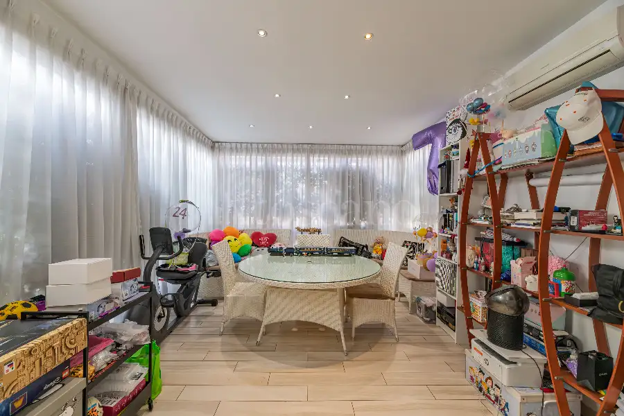 Villa in vendita di 250 mq a €1.450.000 (rif. 41/2026)