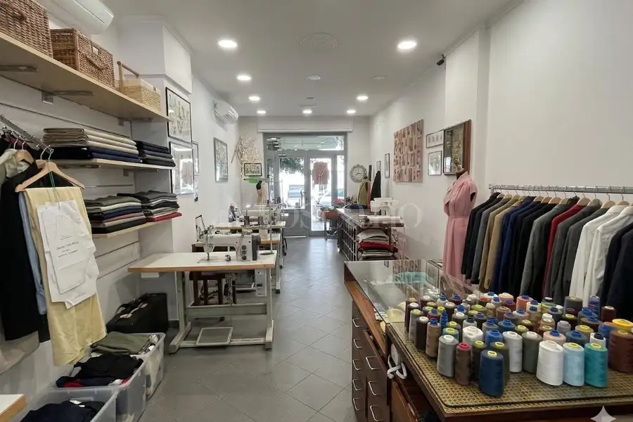 Attività Commerciale in vendita di 50 mq a €20.000 (rif. 14/2026)