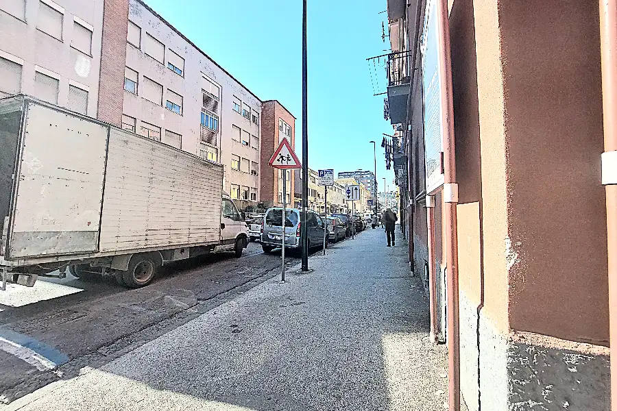 Negozio in affitto di 75 mq a €790 (rif. 2/2023)