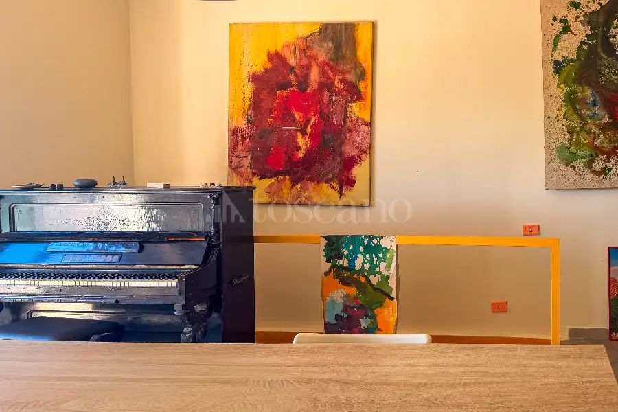 Casa in vendita di 210 mq a €990.000 (rif. 50/2026)