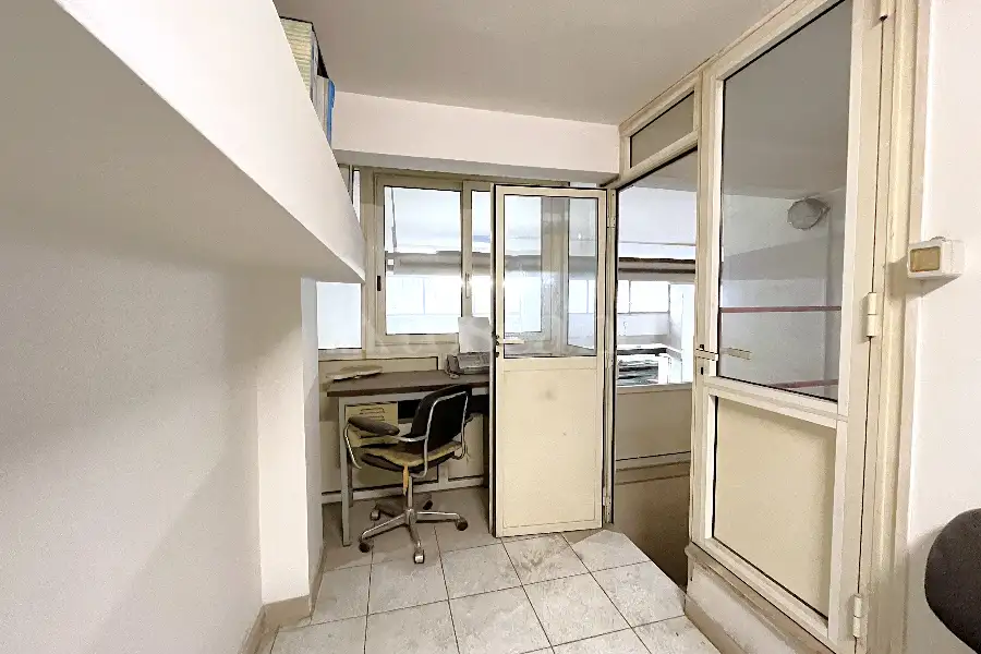 Laboratorio in vendita di 195 mq a €149.000 (rif. 2/2025)