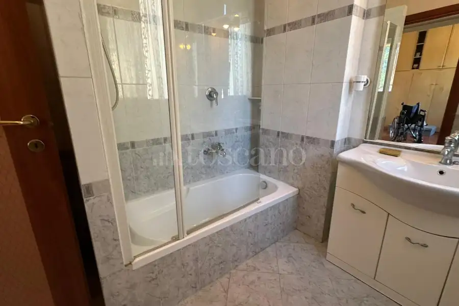 Villa in vendita di 370 mq a €890.000 (rif. 3/2026)