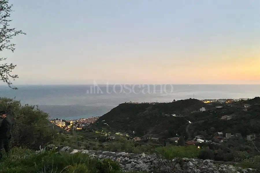 Agricolo in vendita di 940 mq a €60.000 (rif. 9/2026)