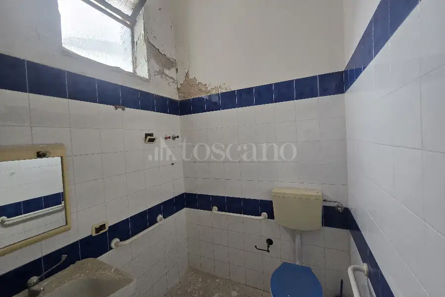 Negozio in vendita di 46 mq a €37.000 (rif. 38/2026)