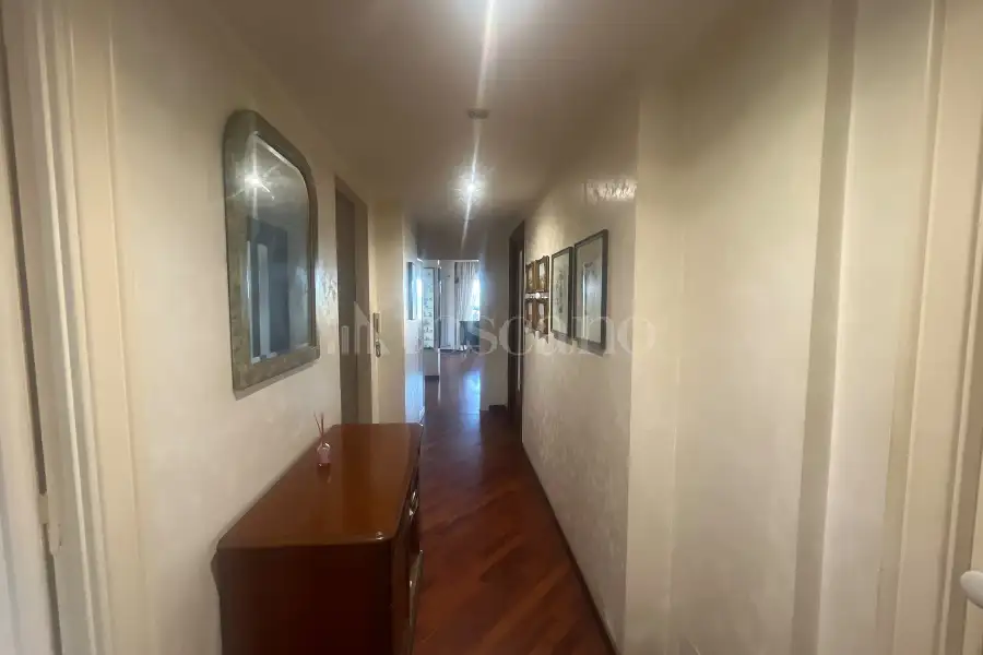 Attico in vendita di 200 mq a €1.380.000 (rif. 22/2026)
