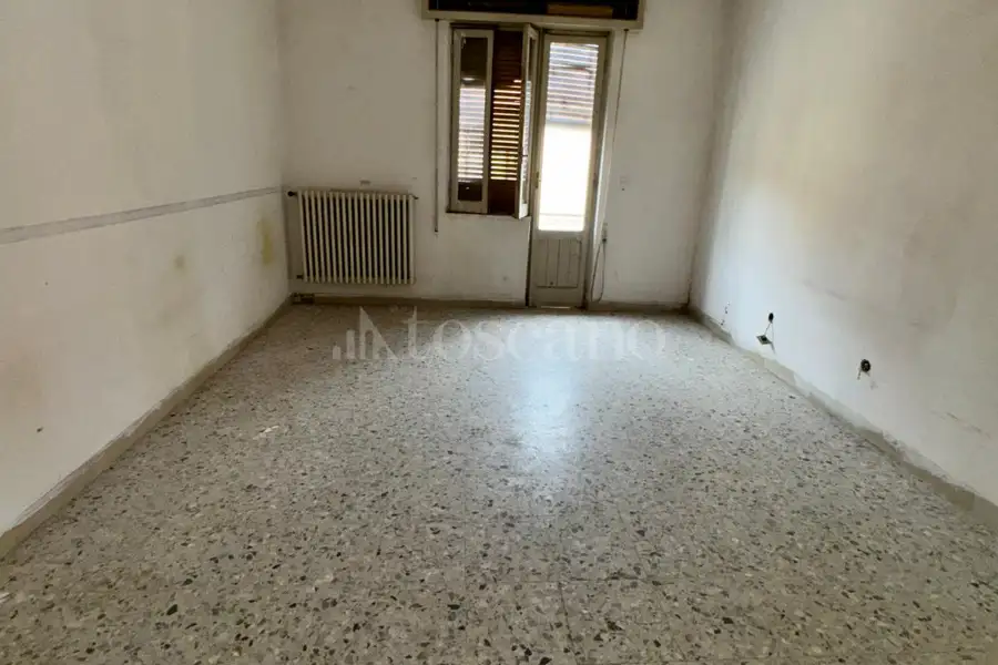 Casa Indipendente in vendita di 250 mq a €60.000 (rif. 103/2025)