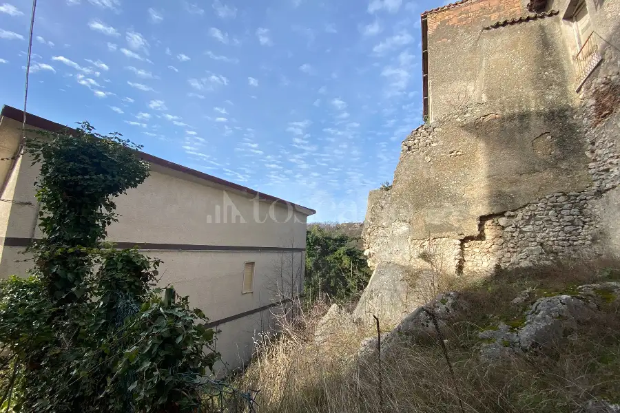 Casa in vendita di 160 mq a €39.000 (rif. 28/2026)