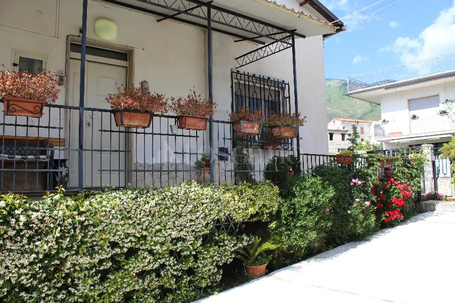 Casa Indipendente in vendita di 212 mq a €210.000 (rif. 15/2026)