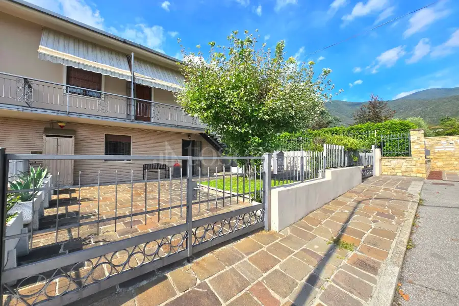 Villa Bifamiliare in vendita di 200 mq a €419.000 (rif. 35/2025)