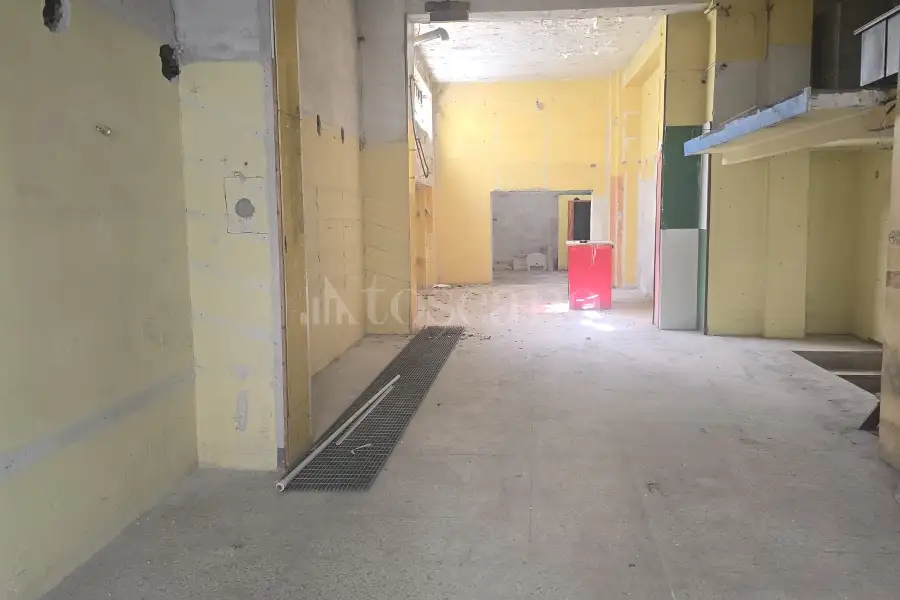 Negozio in affitto di 246 mq trattativa riservata (rif. 27/2026)
