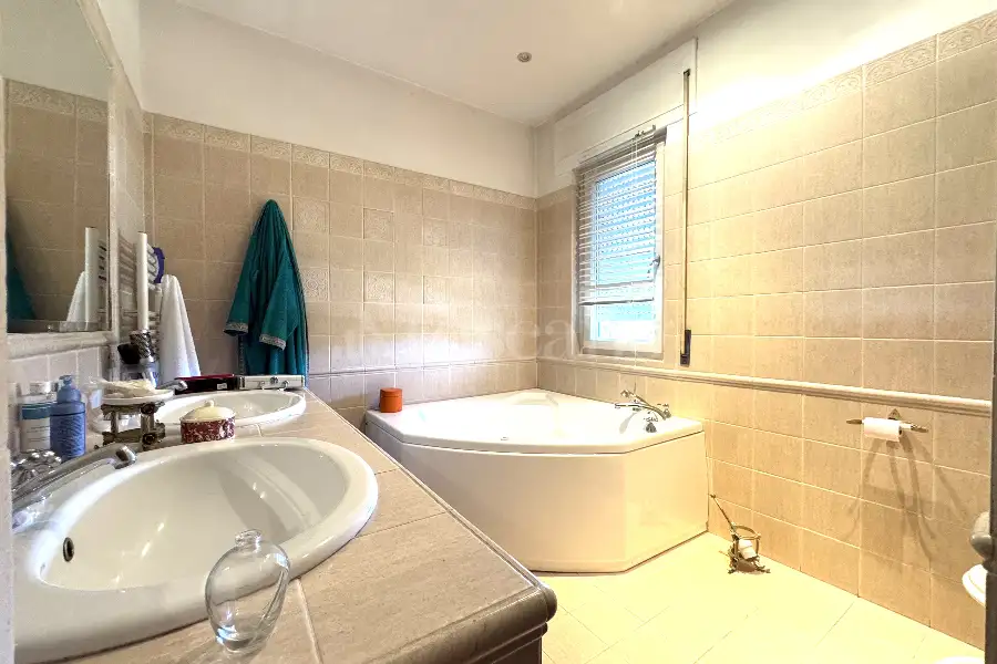 Villa in vendita di 350 mq a €475.000 (rif. 15/2025)