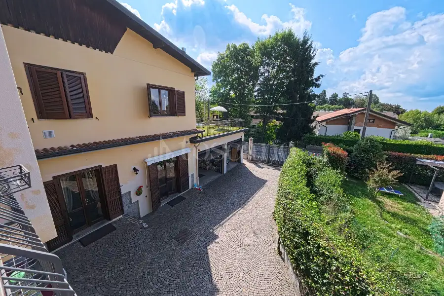 Villa in vendita di 270 mq a €630.000 (rif. 202/2026)