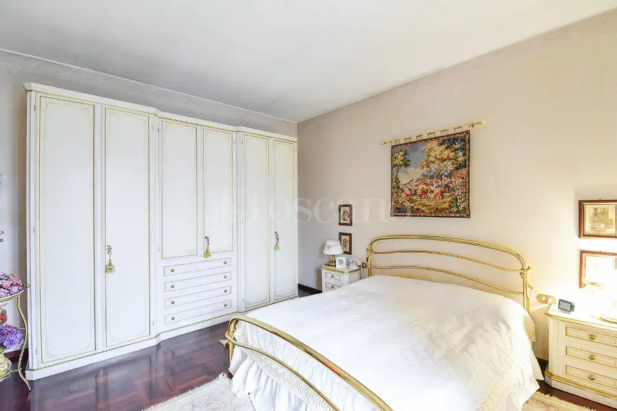 Casa Indipendente in vendita di 280 mq a €680.000 (rif. 26/2024)