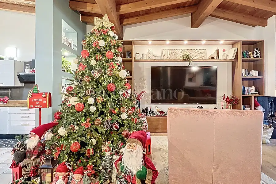 Attico in vendita di 200 mq a €278.000 (rif. 1/2026)