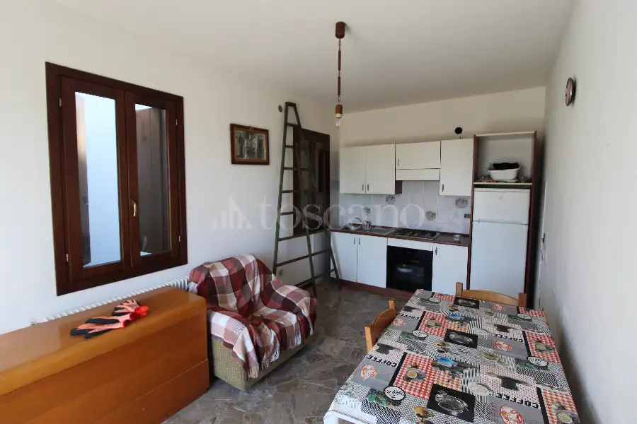 Rustico in vendita di 255 mq a €99.000 (rif. 92/2026)