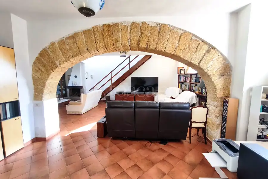 Villa in vendita di 350 mq a €520.000 (rif. 126/2025)