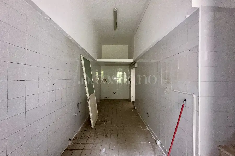 Negozio in affitto di 85 mq a €850 (rif. 19/2026)