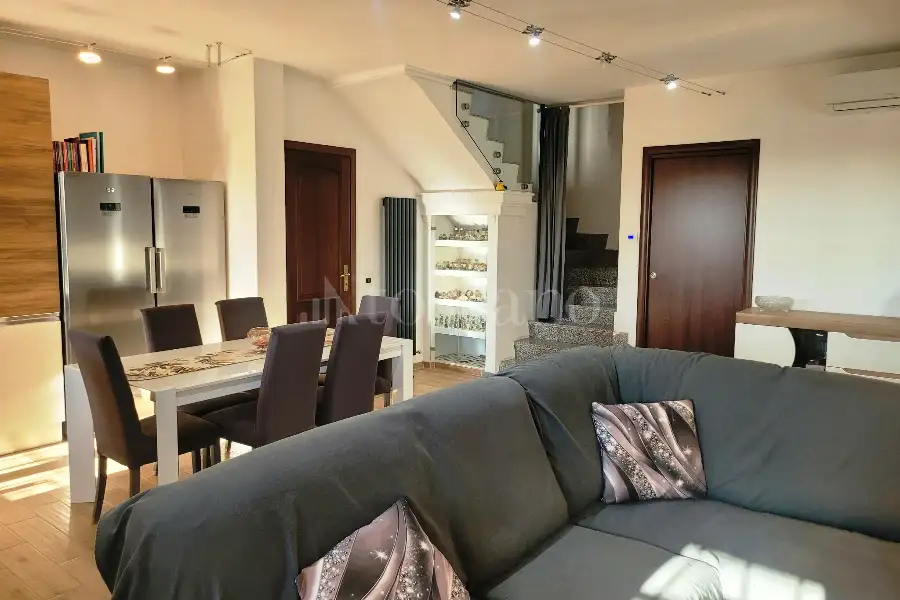 Villa Plurifamiliare in vendita di 160 mq a €339.000 (rif. 57/2026)