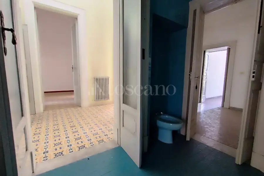 Palazzo in vendita di 270 mq a €650.000 (rif. 19/2024)
