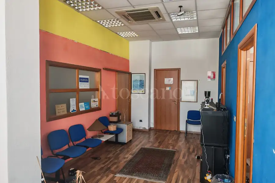 Magazzino in vendita di 368 mq a €210.000 (rif. 47/2026)