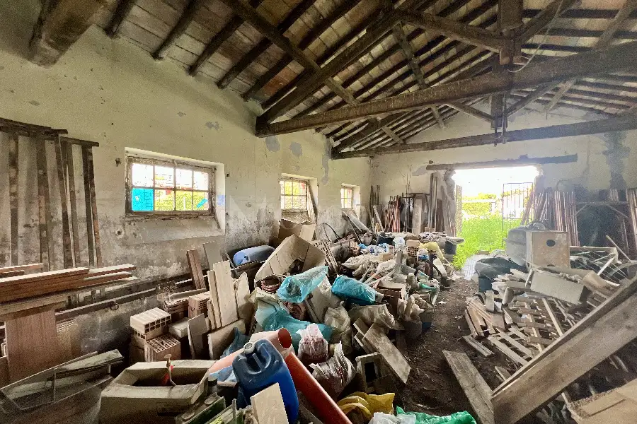 Magazzino in vendita di 300 mq a €229.000 (rif. 48/2026)