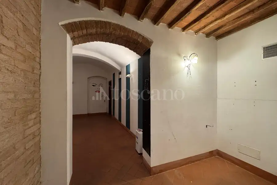 Laboratorio in vendita di 120 mq a €299.000 (rif. 14/2025)