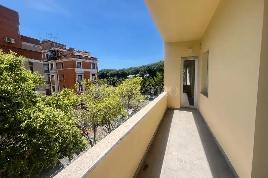 Casa in affitto di 200 mq a €5.300 (rif. 10/2026)