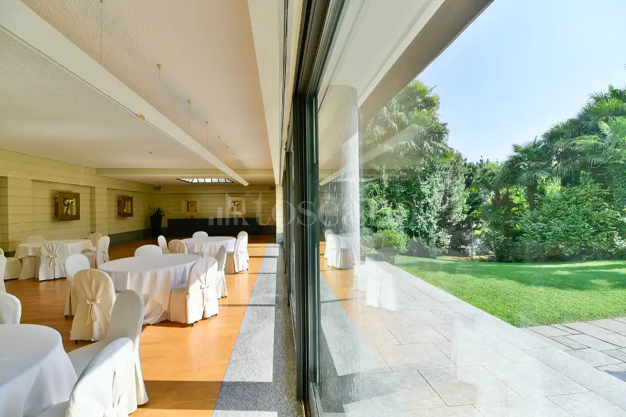 Albergo in vendita di 2.300 mq a €4.500.000 (rif. 39/2026)