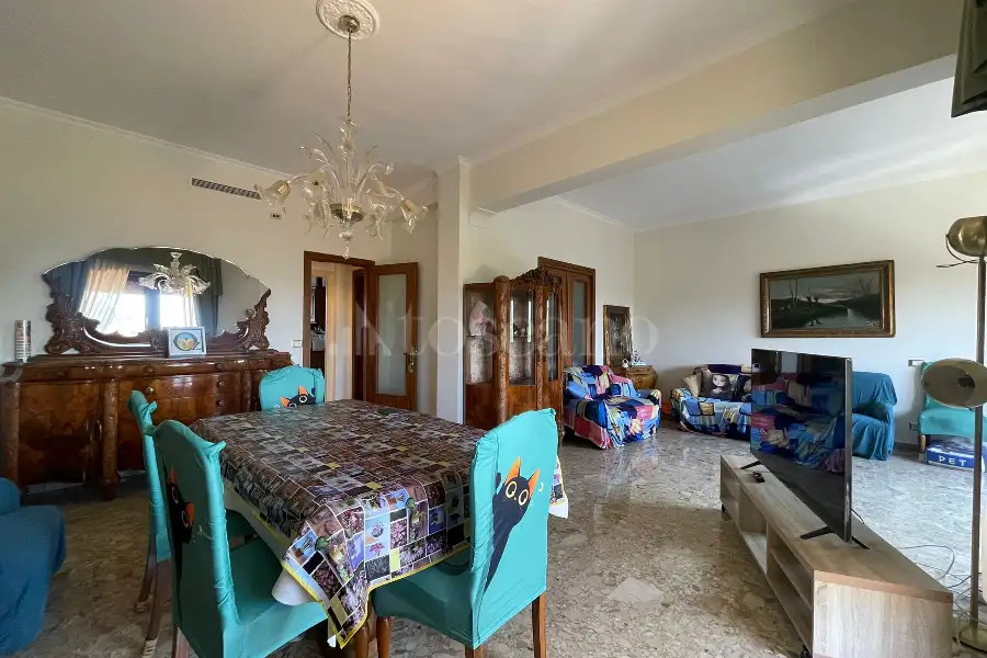 Casa in affitto di 140 mq a €1.700 (rif. 35/2025)
