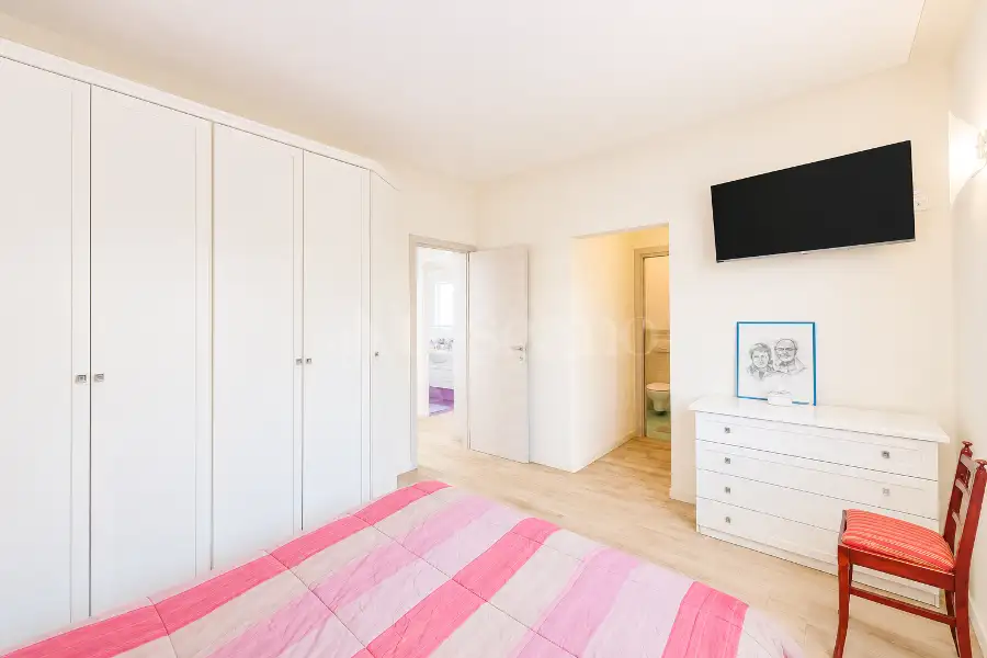 Villa Bifamiliare in vendita di 190 mq a €495.000 (rif. 6/2026)