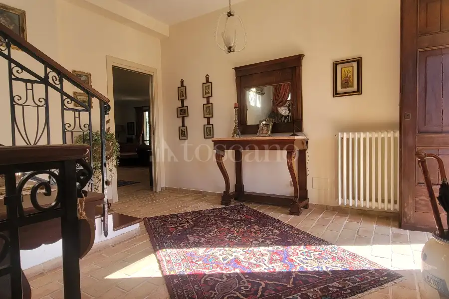 Villa in vendita di 480 mq a €880.000 (rif. 4/2026)