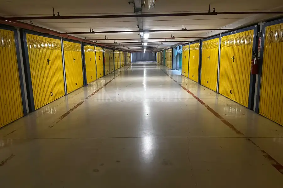 Box in vendita di 15 mq a €20.000 (rif. 35/2026)