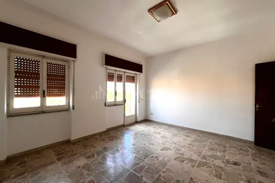 Casa in affitto di 160 mq a €500 (rif. 17/2026)