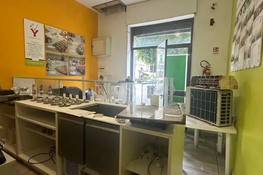 Negozio in affitto di 38 mq a €750 (rif. 53/2026)