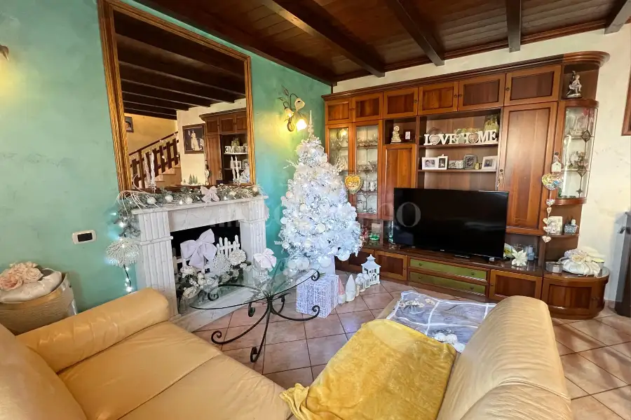 Casa in vendita di 100 mq a €245.000 (rif. 8/2026)