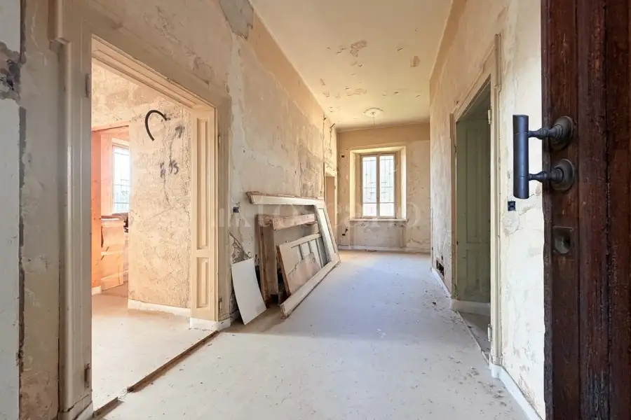 Villa in vendita di 440 mq a €469.000 (rif. 4/2026)