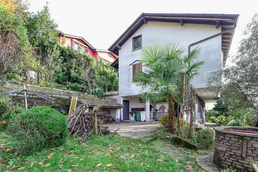 Casa Indipendente in vendita di 350 mq a €570.000 (rif. 50/2025)