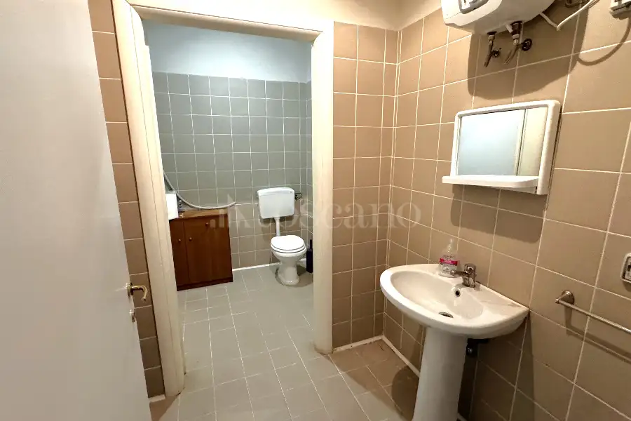 Negozio in affitto di 60 mq a €1.300 (rif. 1/2026)