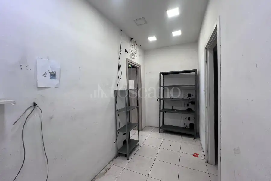Negozio in affitto di 58 mq a €3.200 (rif. 18/2026)
