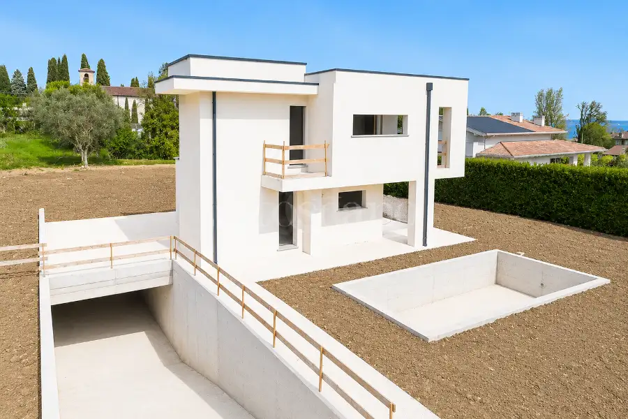 Villa in vendita di 350 mq a €1.100.000 (rif. 26/2025)