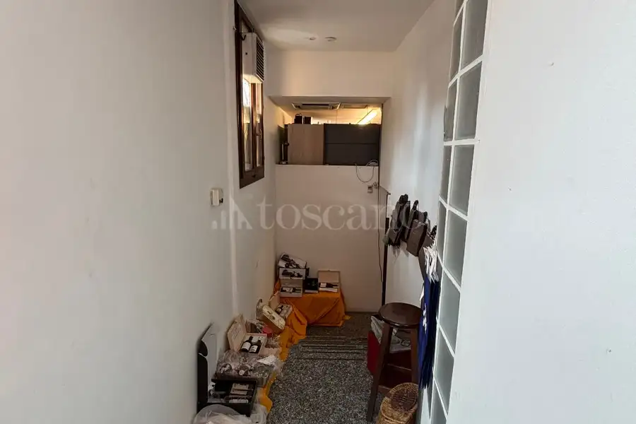 Negozio in vendita di 290 mq a €800.000 (rif. 8/2026)