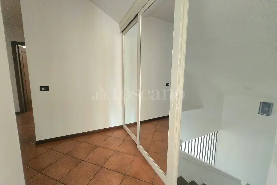 Attico in vendita di 314 mq a €490.000 (rif. 69/2026)