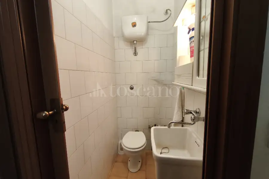 Negozio in vendita di 47 mq a €48.000 (rif. 6/2026)