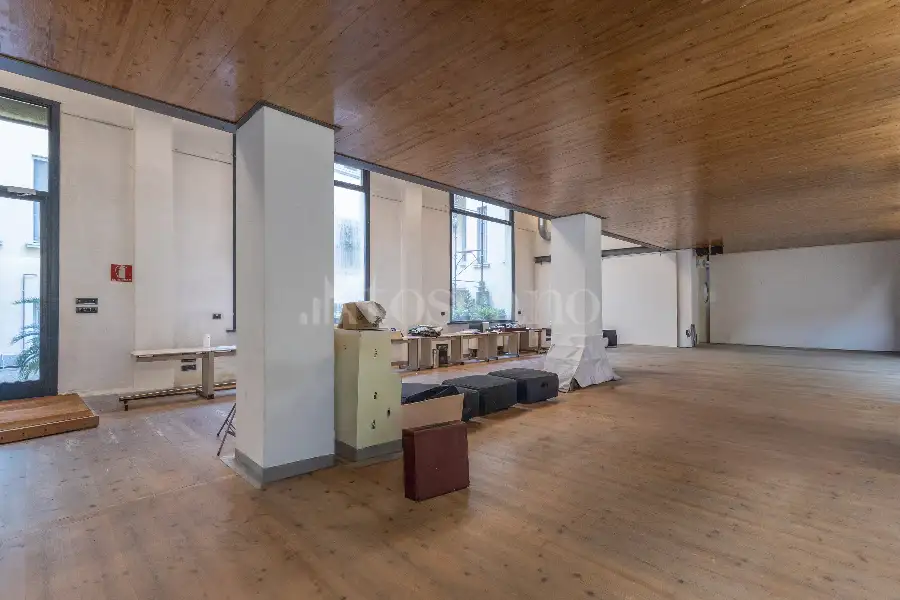 Casa in vendita di 360 mq a €2.050.000 (rif. 6/2026)