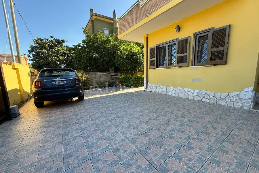 Villa Bifamiliare in vendita di 115 mq a €299.000 (rif. 12/2026)