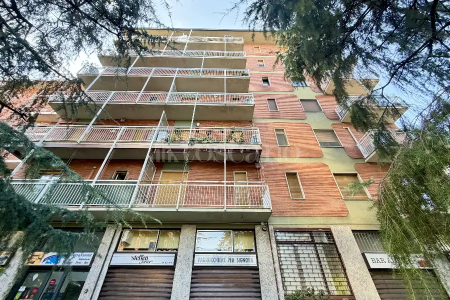 Negozio in vendita di 24 mq a €79.000 (rif. 24/2026)