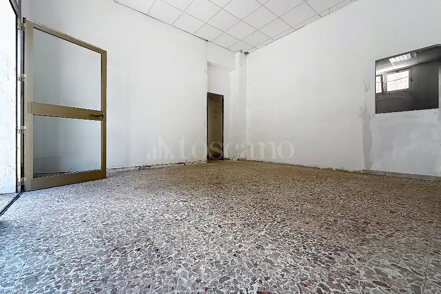 Negozio in affitto di 140 mq a €1.200 (rif. 144/2026)