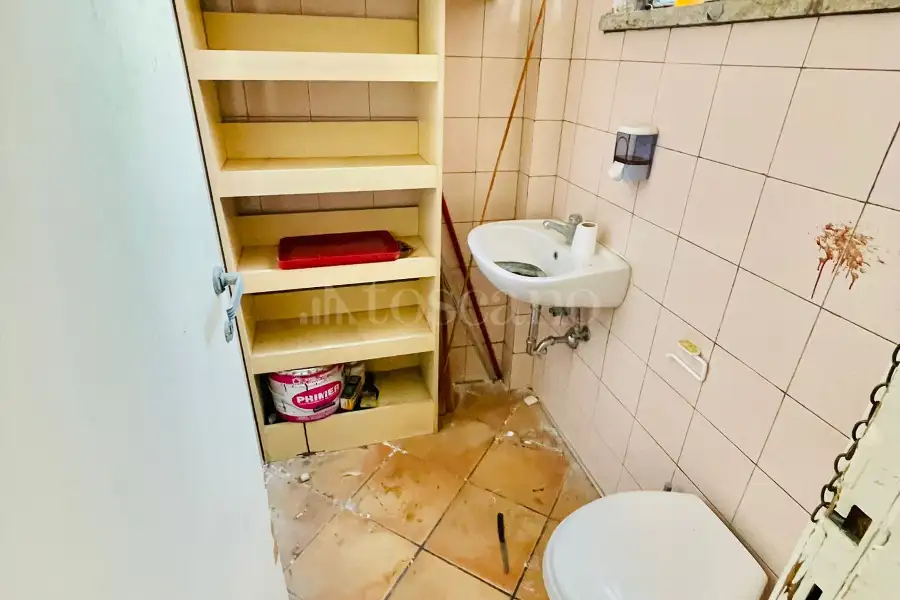 Negozio in affitto di 44 mq a €1.900 (rif. 27/2025)