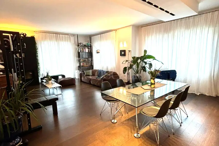 Casa in vendita di 180 mq a €690.000 (rif. 13/2025)
